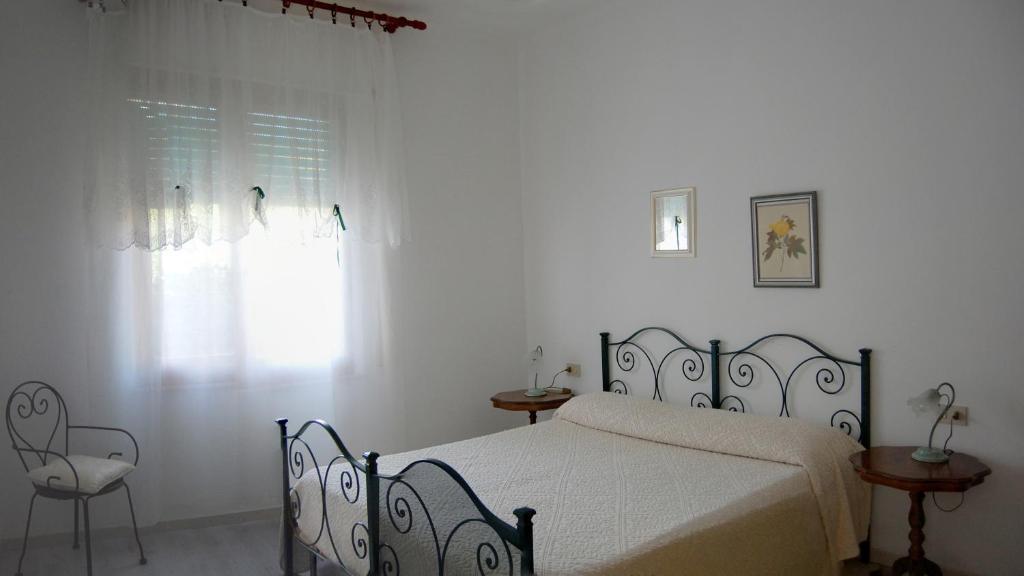 Andrea E Valentina Bed and Breakfast S'archittu Cuglieri Værelse billede
